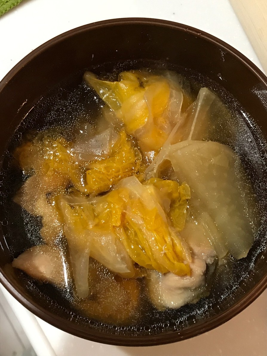 余った白菜と鶏肉と大根の煮たやつ