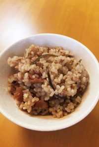 梅干しと塩昆布の玄米ご飯