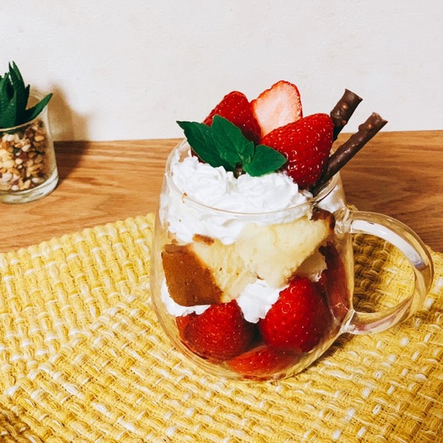 簡単かわいい 苺のグラスショートケーキ レシピ 作り方 By 柴犬のお顔 クックパッド 簡単おいしいみんなのレシピが376万品 簡単かわいい 苺のグラスショートケーキ レシピ 作り方 By 柴犬のお顔 クックパッド 簡単おいしいみんなのレシピが376万品