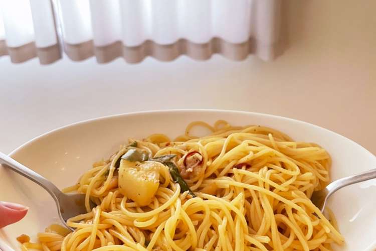 昨日のアヒージョの残りオイルパスタ レシピ 作り方 By みのりゅー クックパッド 簡単おいしいみんなのレシピが375万品