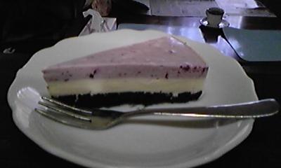 ブルーベリーのレアチーズケーキの画像