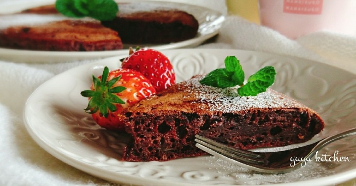 フライパンで簡単 チョコバナナケーキ レシピ 作り方 By ゆぅゅぅ クックパッド 簡単おいしいみんなのレシピが367万品
