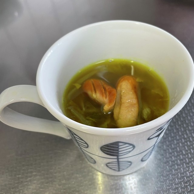 切って煮るだけ セロリの葉のカレースープ レシピ 作り方 By ケロケロ1号めぐみん クックパッド 簡単おいしいみんなのレシピが367万品