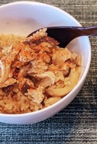 鶏胸肉と玄米の炊き込みチキンライス