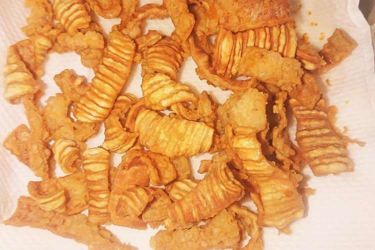 もつ鍋で出た脂で揚げる 自家製油かす レシピ 作り方 By にわとりのびぼうろく クックパッド 簡単おいしいみんなのレシピが357万品