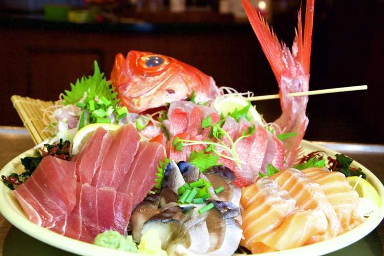 刺身 刺身盛り付け方 おうち居酒屋 レシピ 作り方 By Itazuriくん クックパッド 簡単おいしいみんなのレシピが358万品