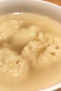 海老とはんぺんと豆腐のふわふわ団子スープ