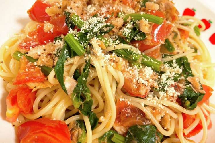 トマトほうれん草ツナのオイルパスタ レシピ 作り方 By あずにゃんころ クックパッド 簡単おいしいみんなのレシピが377万品