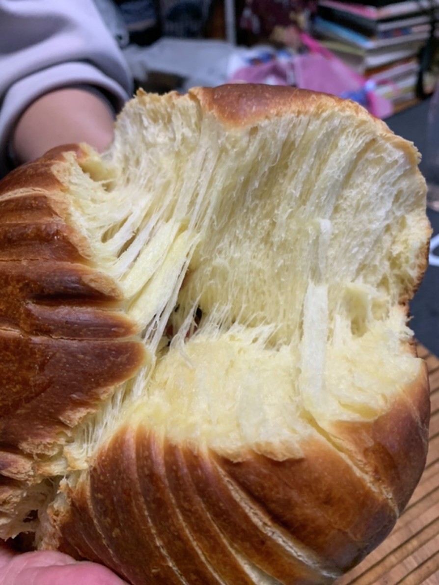 毛糸玉の様なウールロールパンの画像