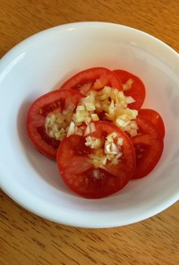 トマトと玉ねぎの簡単和風サラダ