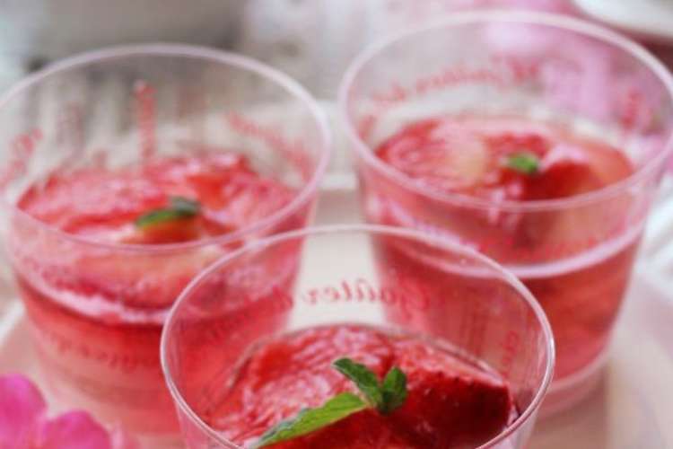 春のフルーツポンチ炭酸クラッシュゼリー レシピ 作り方 By Maron クックパッド 簡単おいしいみんなのレシピが371万品