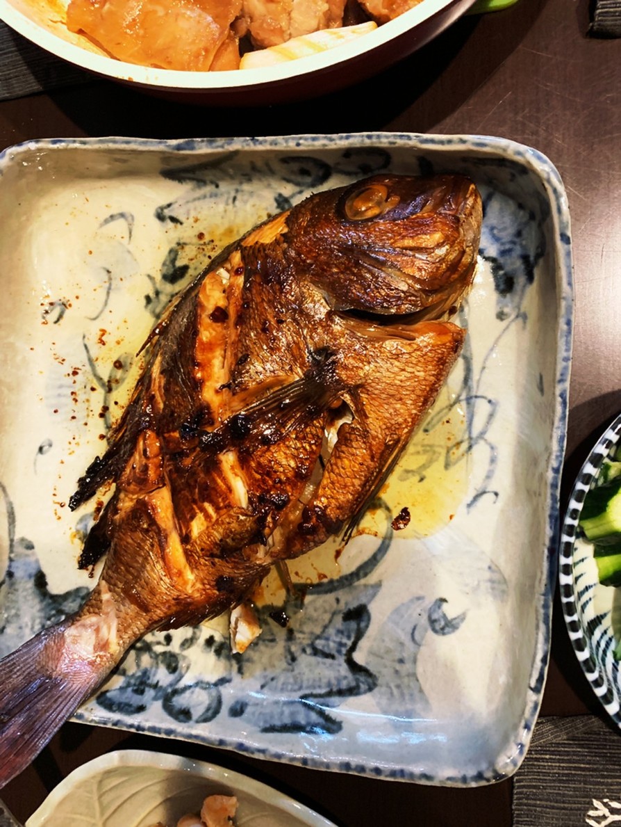 鯛の姿炒め-にんにく醤油味-の画像