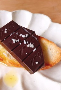 スペイン伝統☆塩チョコ＆オイルのトースト