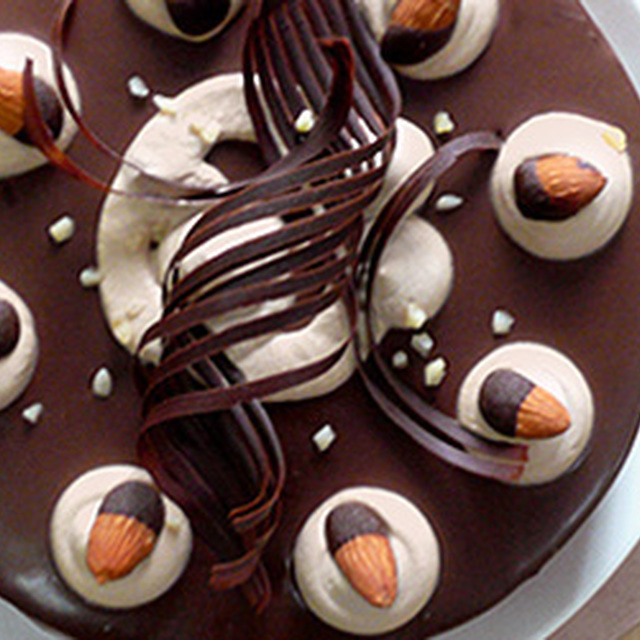 デコレーションケーキ チョコレートケーキ レシピ 作り方 By コトたま クックパッド 簡単おいしいみんなのレシピが350万品