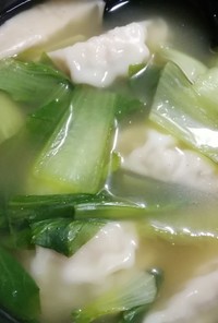 チンゲン菜とエビ餃子のゆず胡椒スープ