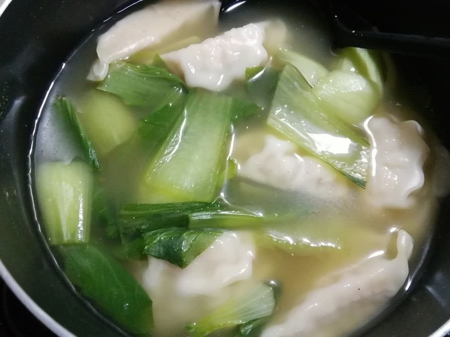チンゲン菜とエビ餃子のゆず胡椒スープの画像