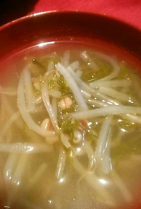 もやしとめかぶの中華スープ