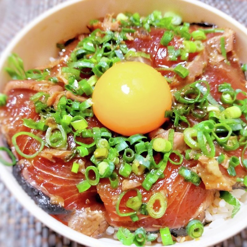 みんなが作ってる 鰹たたき 丼 タレのレシピ クックパッド 簡単おいしいみんなのレシピが374万品