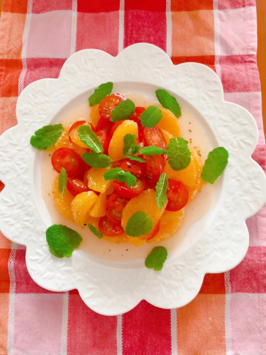 ミニトマトとオレンジのキラキラサラダの画像