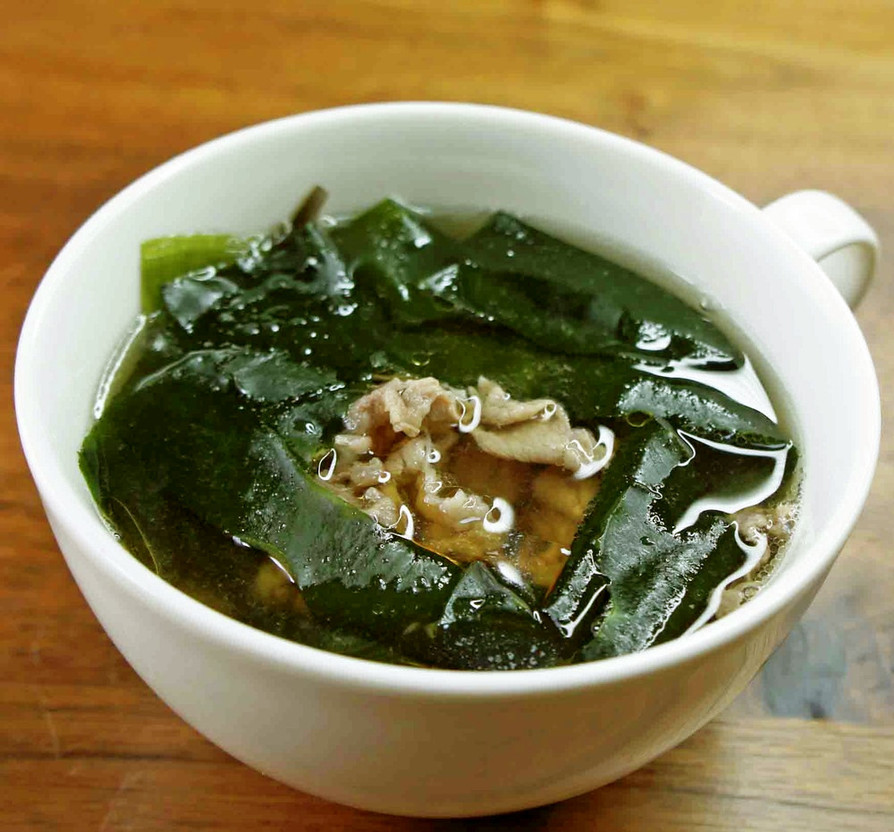 韓国のお祝い料理わかめスープの画像