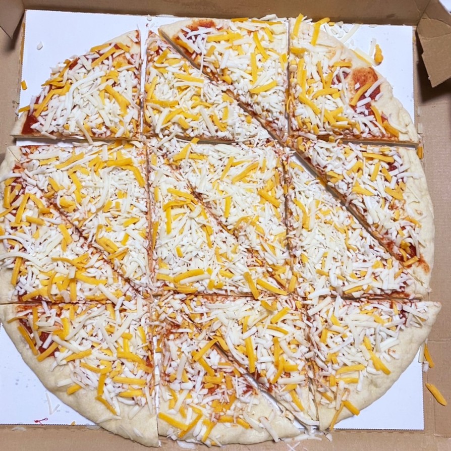 コストコ丸型ピザ♡切り方＆保存の画像