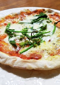 ケールの花芽の簡単ピザ