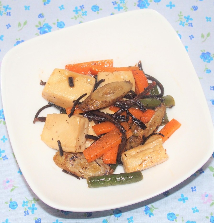 豆腐と長ひじきのちょっとソース風味の画像