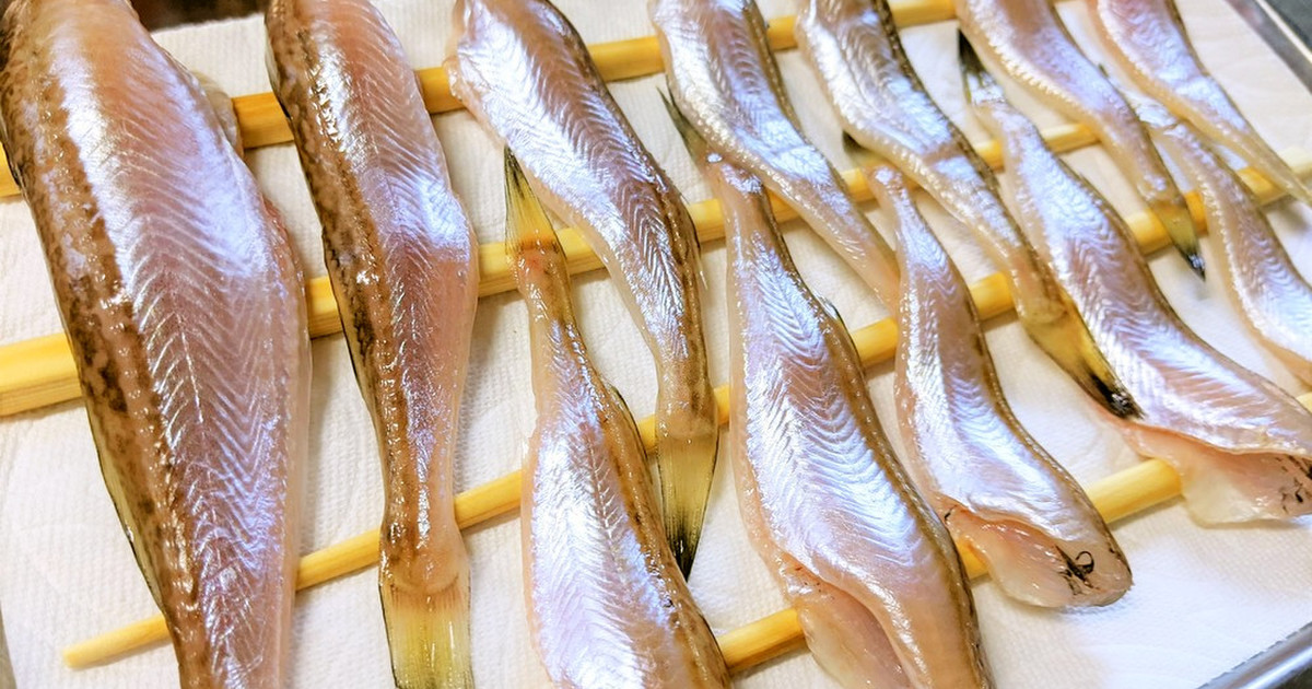 冷蔵庫で 旨味ギュとハタハタの一夜干し レシピ 作り方 By 悠美姉 クックパッド 簡単おいしいみんなのレシピが361万品