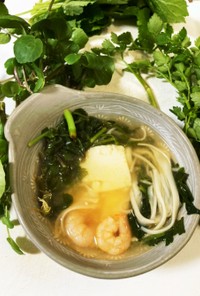 超簡単　香り野菜のトムヤム鍋