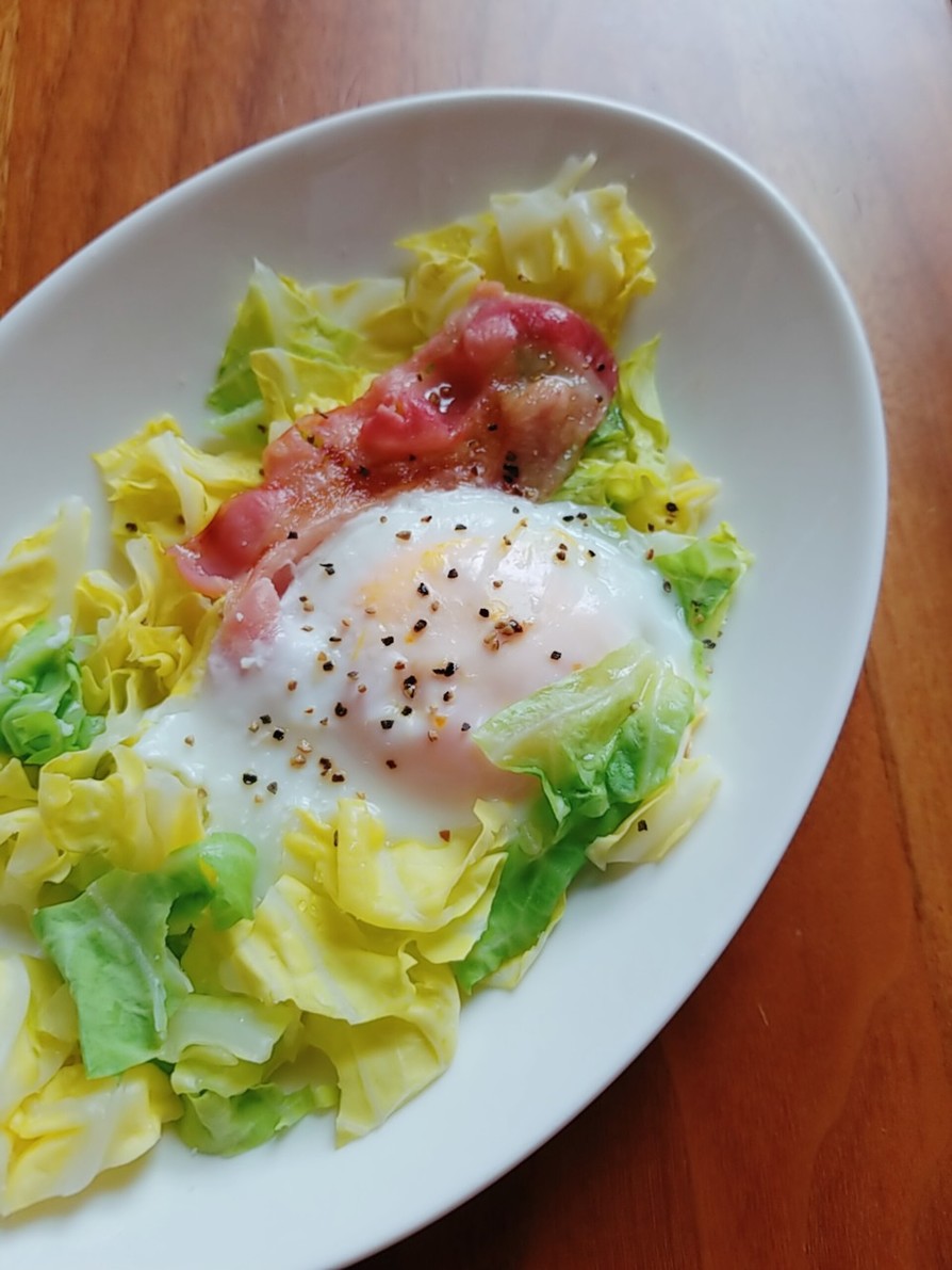 朝食に☆レンジで簡単ベーコンエッグの画像