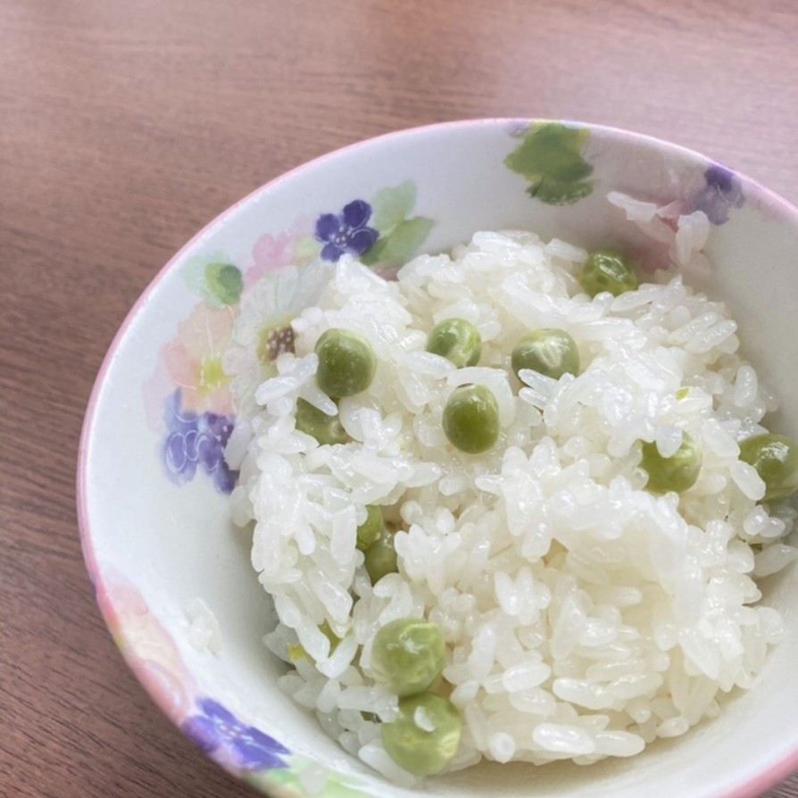 春のエンドウ豆のサラダ ミントドレッシング添え レシピ