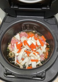 松茸のお吸い物を使った炊き込みご飯