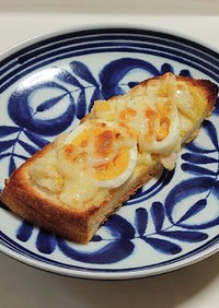 ポテサラ卵カレーチーズトースト