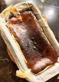 みんなが作ってる バスクチーズケーキ パウンド型のレシピ クックパッド 簡単おいしいみんなのレシピが370万品