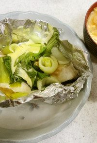 鱈とチンゲン菜の味噌焼き＆玉葱の味噌汁