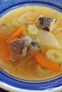 サバ水煮缶の味噌味スープ