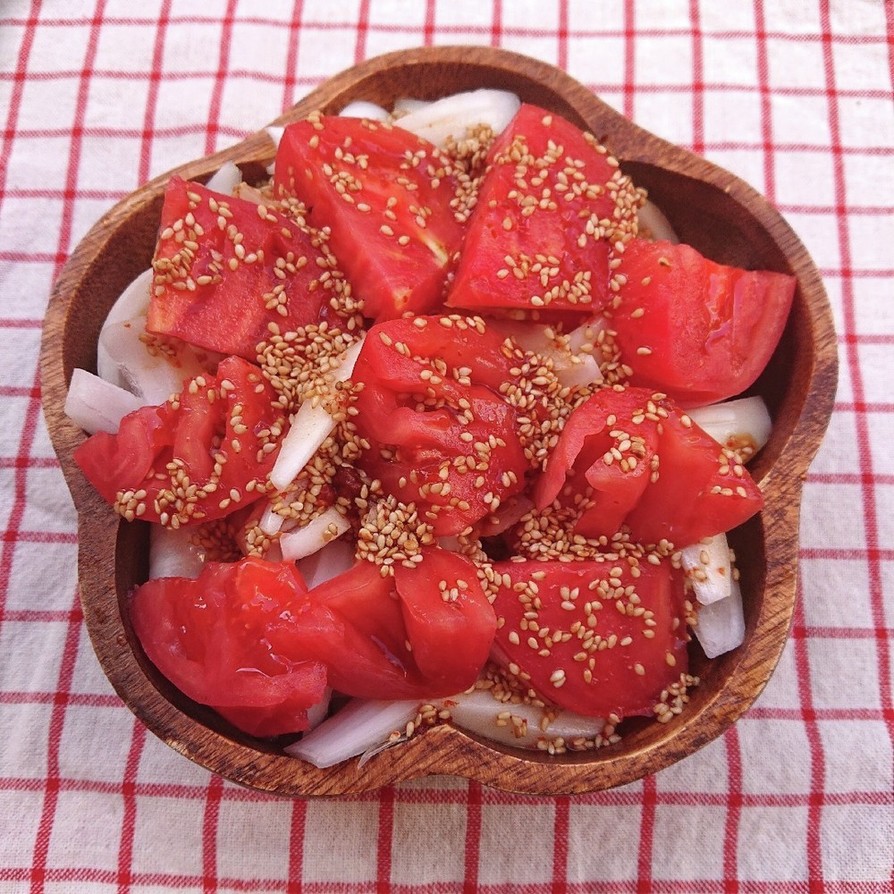 しゃき新玉ねぎとトマトの中華ピリ辛サラダの画像