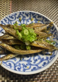 イカナゴふるせ(成魚)のカンタン酢焼き