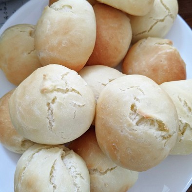 冷蔵庫で発酵！小麦粉で簡単パンの写真