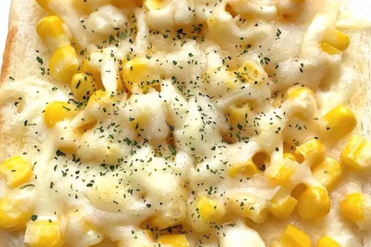 コーンバターピザトースト おやつトースト レシピ 作り方 By りいママpad クックパッド 簡単おいしいみんなのレシピが356万品