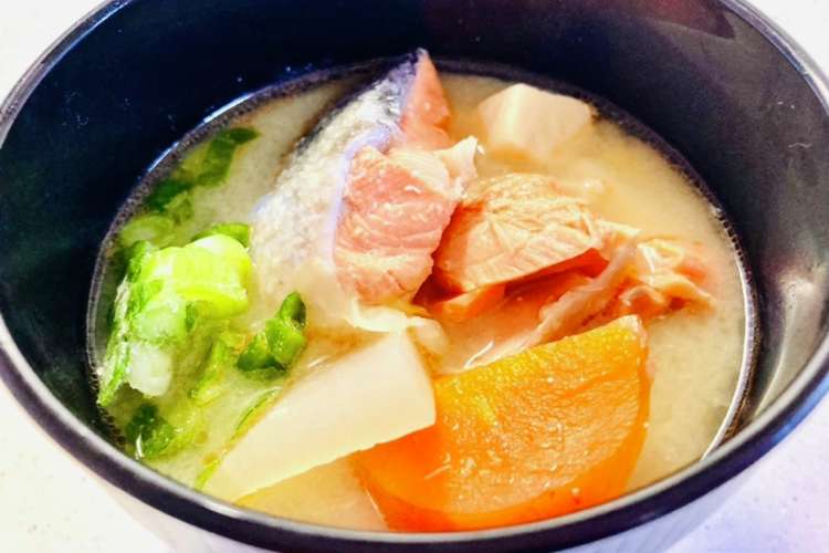 簡単コク旨っ 鮭のあら汁 鮭の味噌汁 レシピ 作り方 By ぉちょら クックパッド 簡単おいしいみんなのレシピが364万品