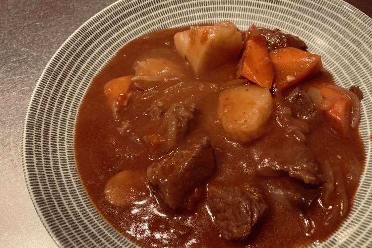 牛スネ肉の赤ワイン煮をル クルーゼで レシピ 作り方 By Cookin Mam クックパッド 簡単おいしいみんなのレシピが352万品