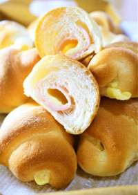 朝食ランチ簡単成形ハムチーズ☆ロールパン