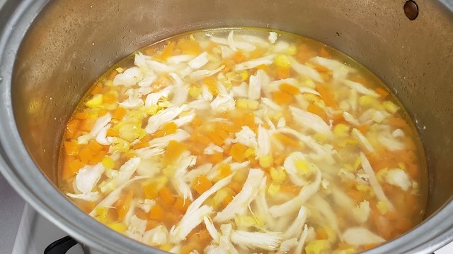 犬用 人参とコーンが入った鶏肉のスープ レシピ 作り方 By チャミごはん クックパッド 簡単おいしいみんなのレシピが357万品