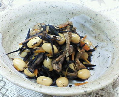 大豆とひじきの五目煮の写真