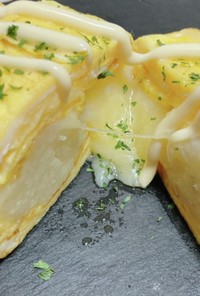 簡単ポテサラ卵焼き（チーズ入り）