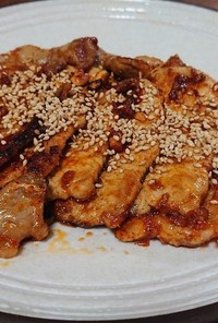 豆板醤味の豚肉焼き