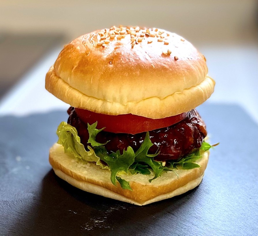　チルドのハンバーグでお手軽ハンバーガーの画像
