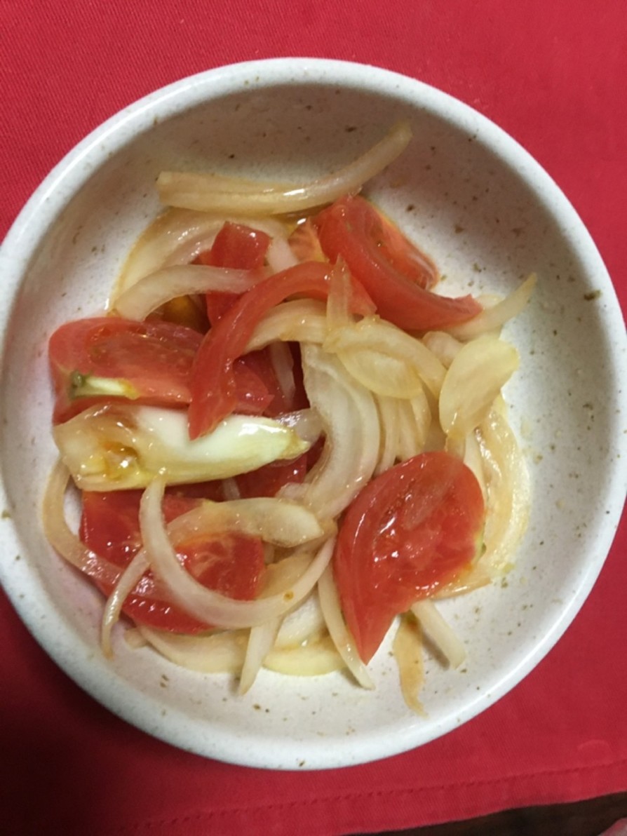 トマトと玉ねぎの和風サラダの画像