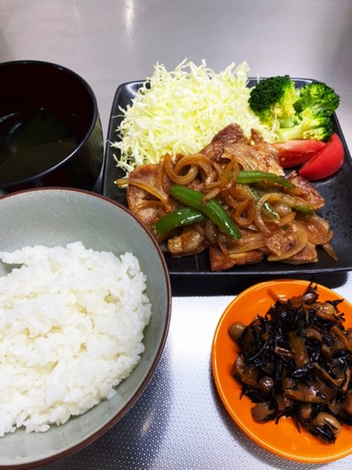 【糖質制限食】たっぷり野菜と豚の生姜焼きの写真